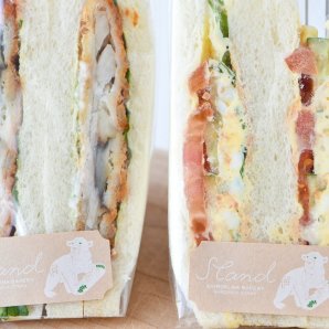 3月1日より、シロクマベーカリー様のサンドイッチが新しくなりました。今回はInstagramを通し、お客様のご要望をお聞きし、上位2種類..... [横井珈琲【Twitter】]