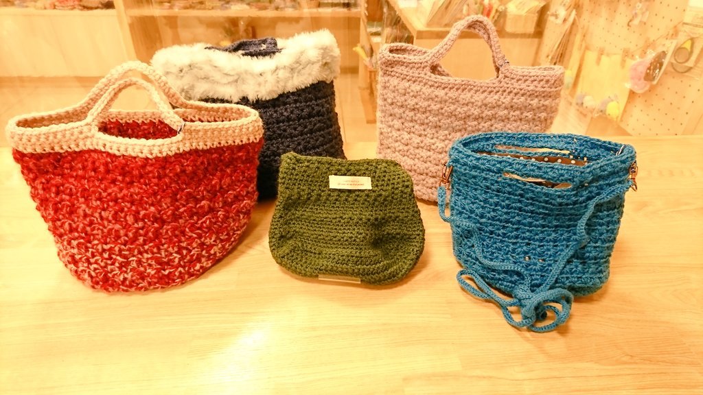 こんにちは、いこ～るです😊今日は、手稲区の事業所、#ハーベスト さんの新商品のご案内です😃#バッグ、#針さし、#ヘアゴム など取り... [元気ショップいこ～る【Twitter】]