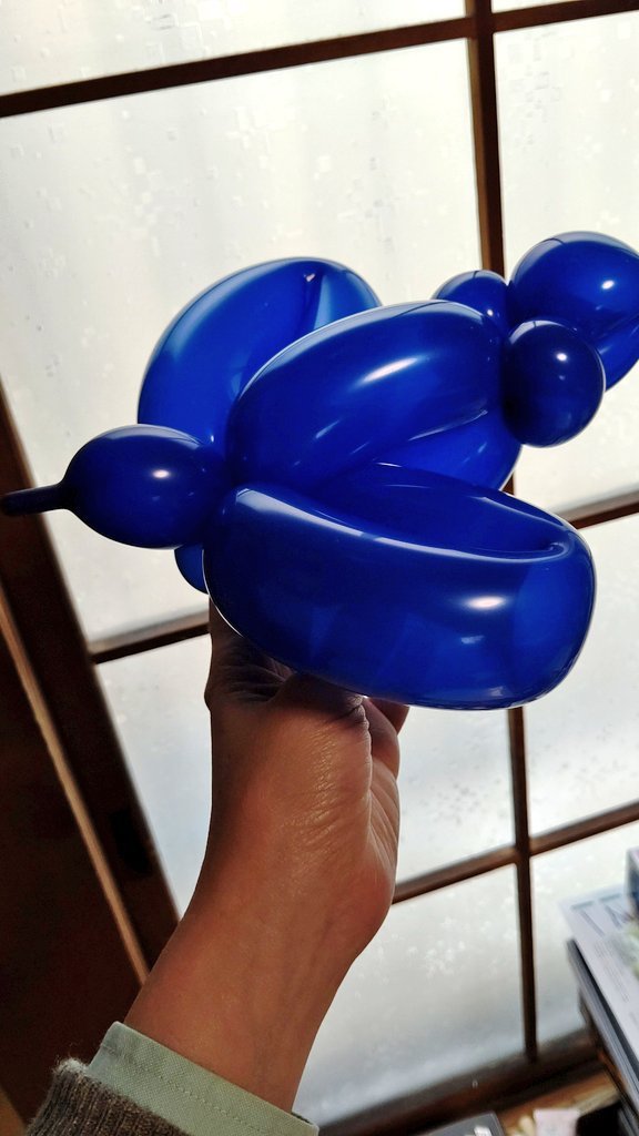 試作中･･･ワンバルーンって難しい😅💦#バルーンアート #鳥 [おもちゃの平野【Twitter】]