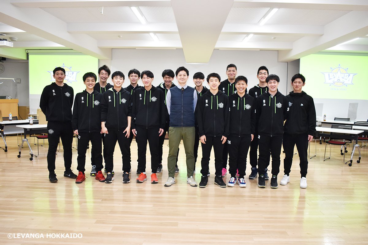 #レバンガ北海道U15 卒団式 実施報告🎓🏀北海道で初めてとなるBクラブのユースチームに飛び込んで挑戦してくれた選手たち。そしてそ... [レバンガ北海道【Twitter】]