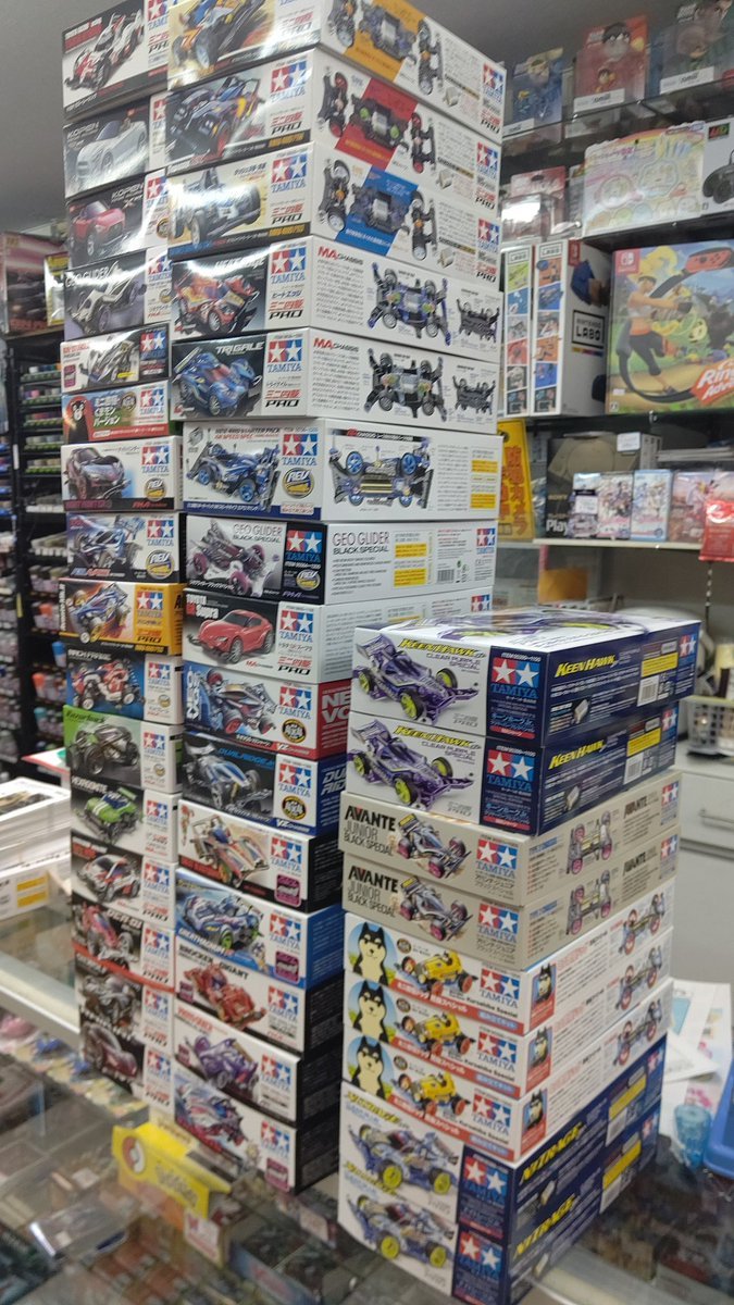 ジャパンカップの限定キット、欲しい人にわかってもらいたい、通常キットも一緒に入荷するので、是非とも通常キットも買って欲しい... [おもちゃの平野【Twitter】]