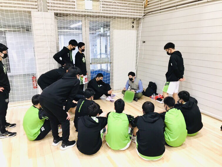 まもなく13:00 TIPOFF🏀🔥#レバンガ北海道U15 vs SR渋谷U15#バスケットLIVE でご視聴いただけます!!💻📱?... [レバンガ北海道【Twitter】]