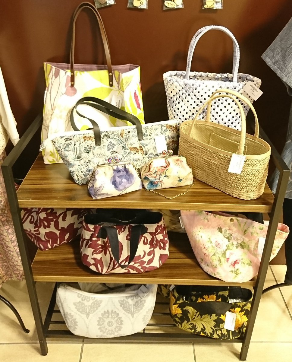 こんにちは、いこ～るです😊【✨イベント情報✨】本日3月29日～4月25日まで #バッグ🛍️👜 #ポーチ👝 フェアを開催しておりますの... [元気ショップいこ～る【Twitter】]