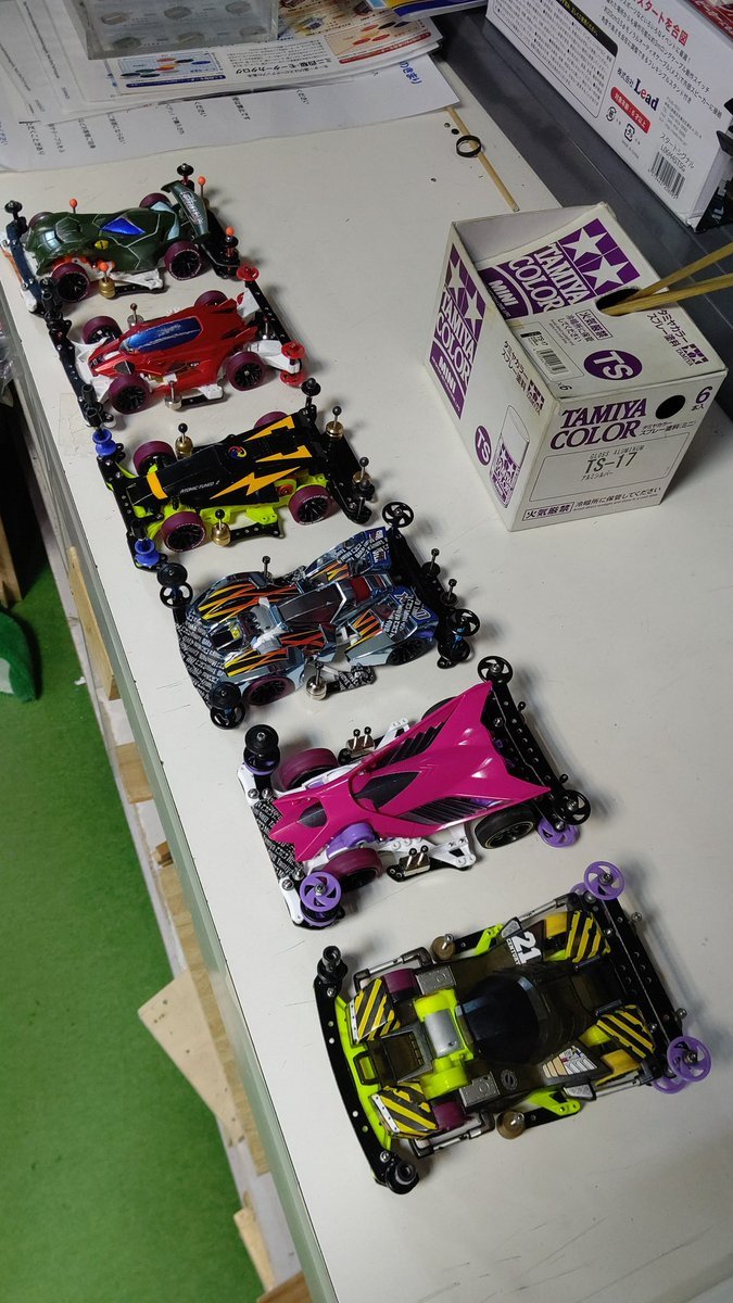 おもちゃの平野ミニ四駆大会KPR部門準決勝始めまーす(笑) [おもちゃの平野【Twitter】]