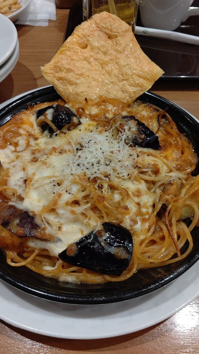 ついでに、パスタなるものも食べる！(笑) [おもちゃの平野【Twitter】]