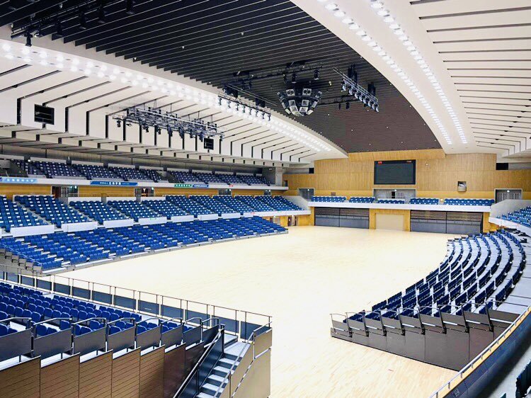 Thank you＆See you soon!#北海きたえーる メインアリーナは、明日より2021年秋まで床の改修工事に入ります。トップチー... [レバンガ北海道【Twitter】]