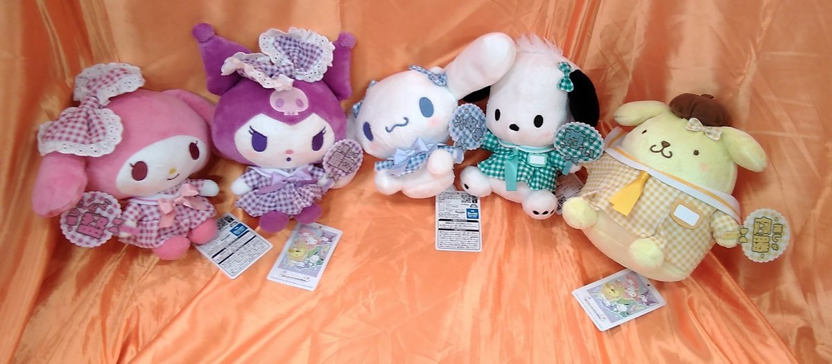 先ほどより一回り小さいぬいぐるみも入荷してます。こちらはポチャッコとプリンが増えて5種類です。こちらもナムコ限定景品ですよ。 #... [ワンダーシティ札幌 プラボ札幌西町店【Twitter】]