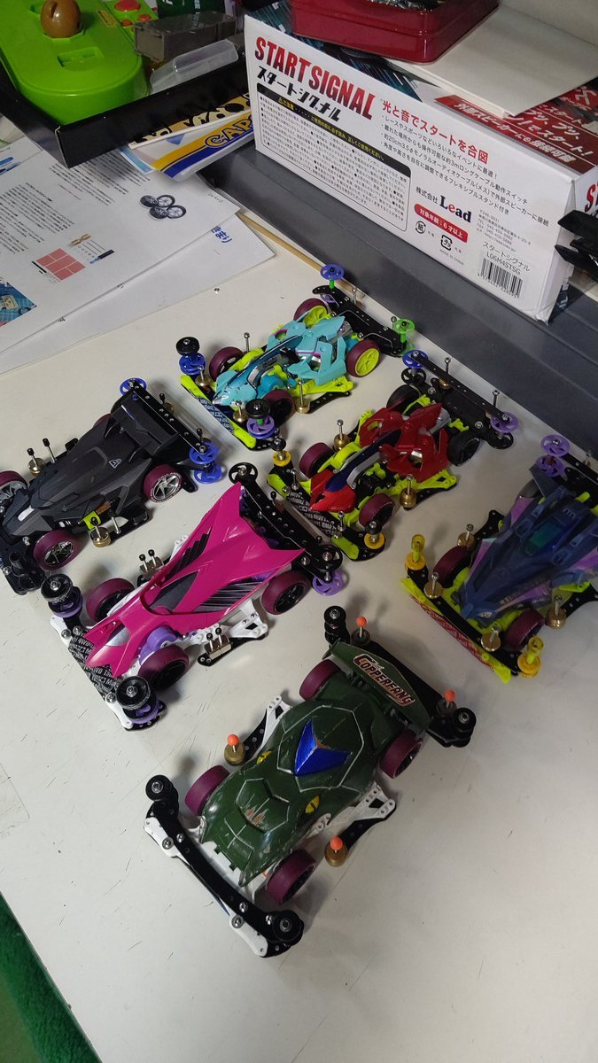 おもちゃの平野ミニ四駆大会KPR部門準決勝始めまーす [おもちゃの平野【Twitter】]