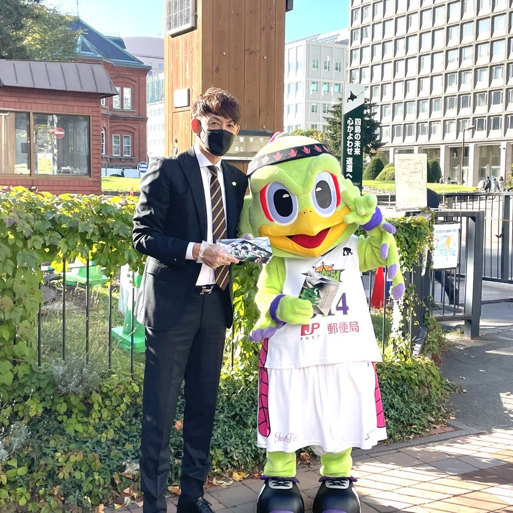 いよいよ今週末。10/16(土)-17(日)、#北海きたえーる にてホーム開幕を迎えます🏀🔥今朝は、北海道庁、豊平公園駅、東札幌駅周辺で... [レバンガ北海道【Twitter】]