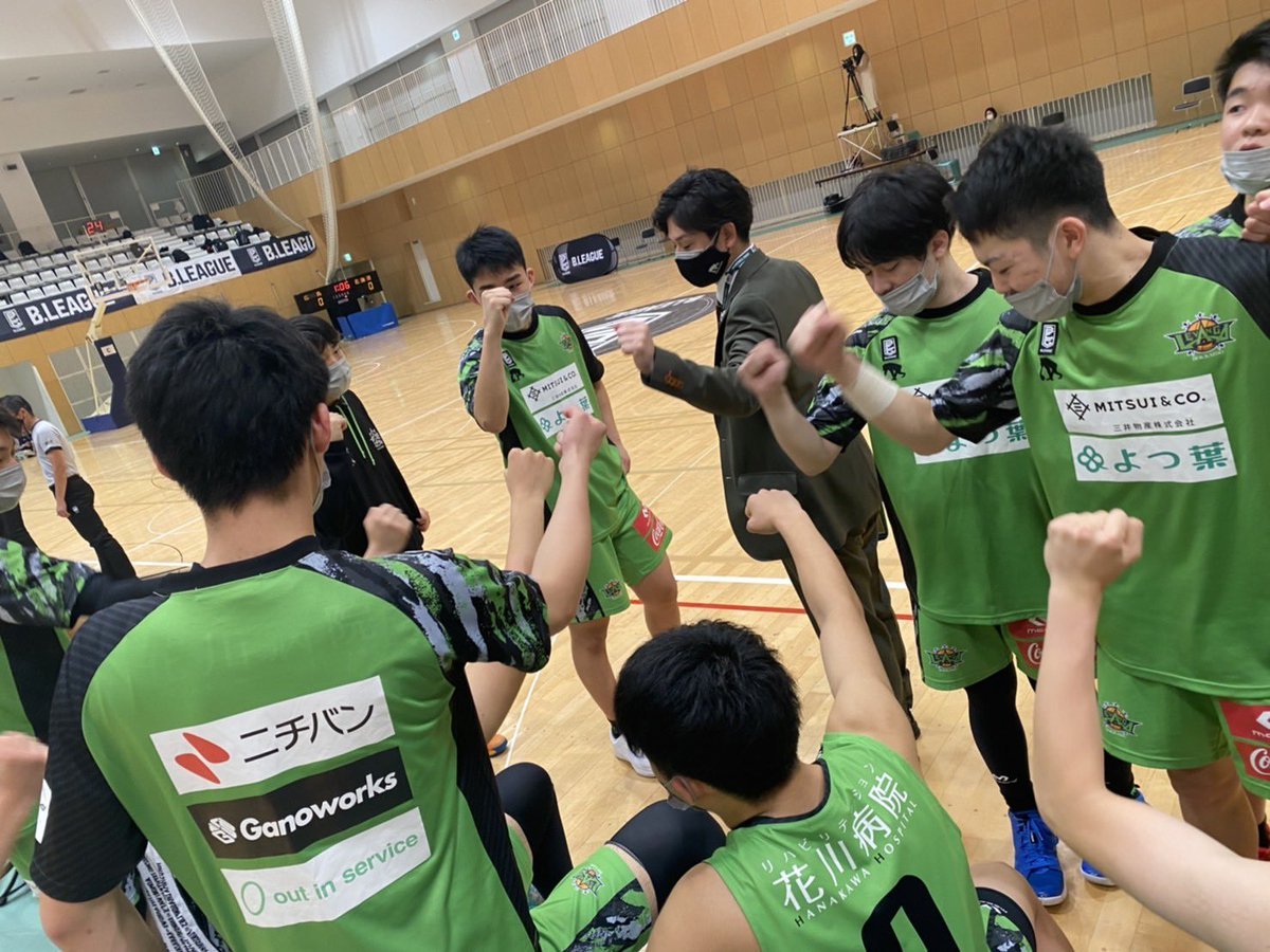 B.LEAGUE U18 CHAMPIONSHIP 2021準々決勝vs広島ドラゴンフライズU18試合開始しました🏀🔥引き続き全緑応援よ... [レバンガ北海道【Twitter】]