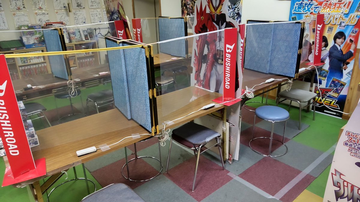 明日はおもちゃの平野ミニ四駆大会!ピット電源用意完了!１６人前です。お待ちしてます。 [おもちゃの平野【Twitter】]