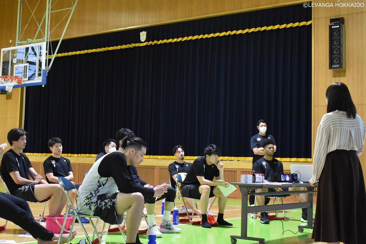 📝実施報告📸先日、オフィシャルパートナーである #ハウスウェルネスフーズ 様、栄養サポートパートナーである #札幌保健医療大学 の村..... [レバンガ北海道【Twitter】]
