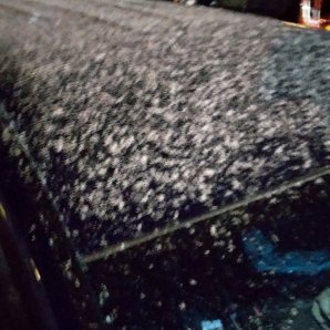 車の屋根にうっすら雪が!寒いね [おもちゃの平野【Twitter】]