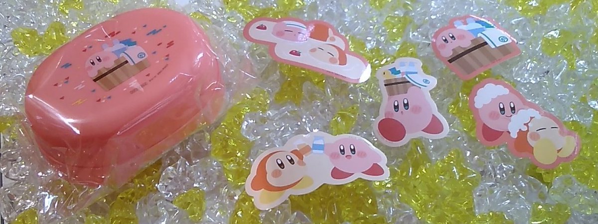星のカービィは本日よりキャンペーンも開始です！500円投入ごとに1回くじが引けて、小物入れやステッカーが当たりますよ#星のカービィ [ワンダーシティ札幌 プラボ札幌西町店【Twitter】]
