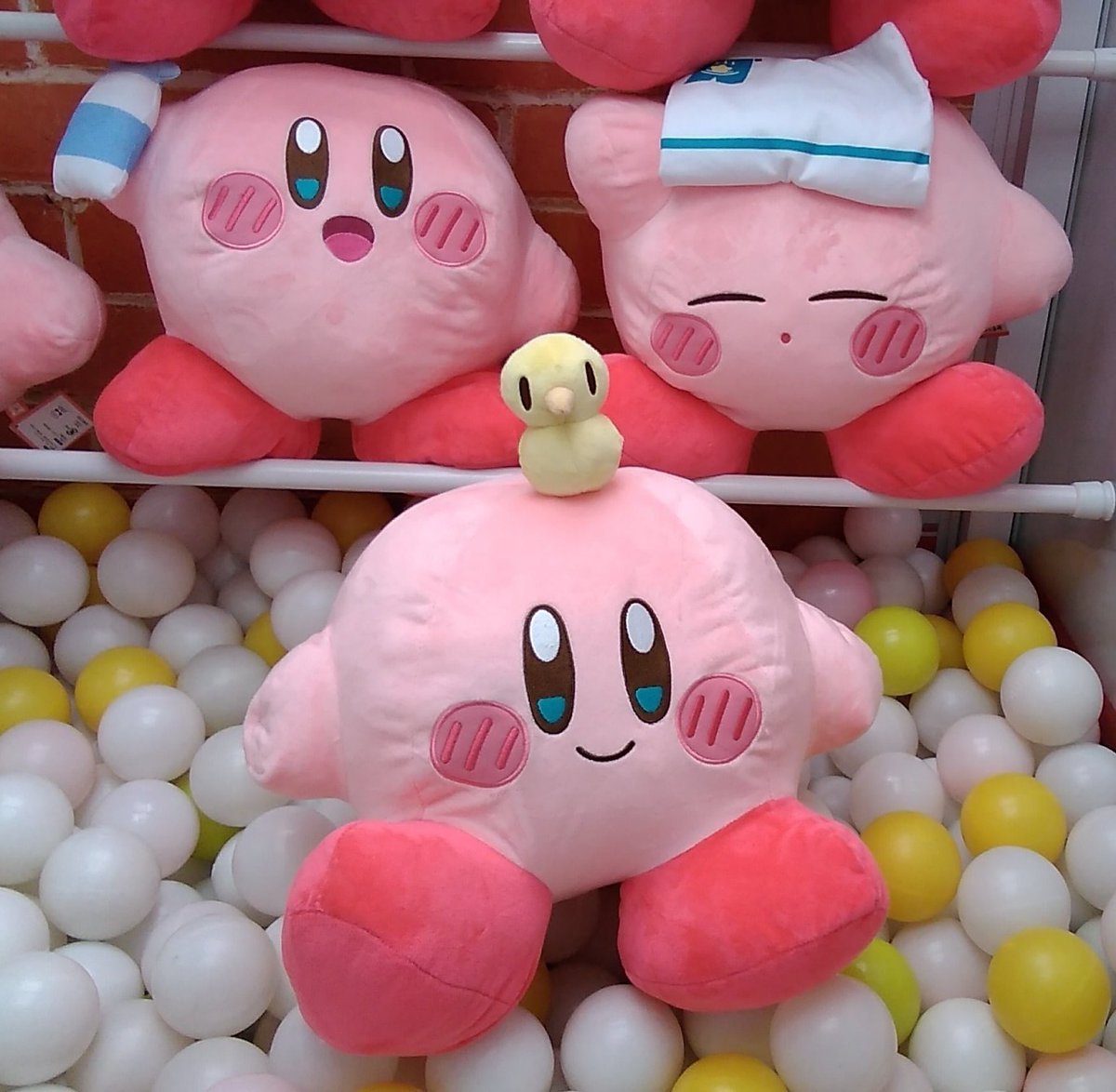 ナムコ限定の星のカービィの大きなぬいぐるみが入荷しました。#星のカービィ [ワンダーシティ札幌 プラボ札幌西町店【Twitter】]