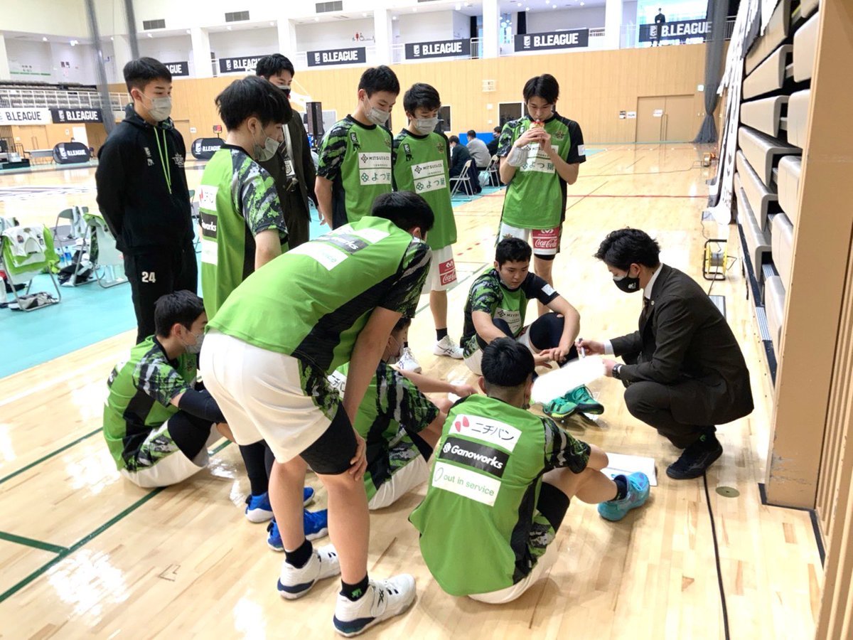 まもなく10時TIP OFF.#レバンガ北海道U18 への全緑応援よろしくお願いします⛄️🙏B.LEAGUE U18 ELITE6 LEA... [レバンガ北海道【Twitter】]