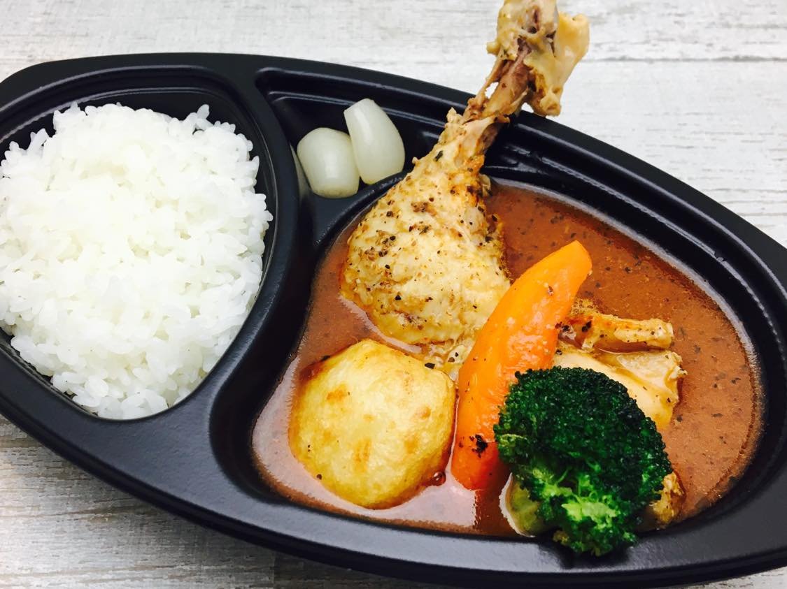 12/11(土)-12(日)第10節vs大阪　キッチンカー出店情報😋🍴【#スープカレーらっきょ】らっきょのスープカレーは、素材からしっか... [レバンガ北海道【Twitter】]