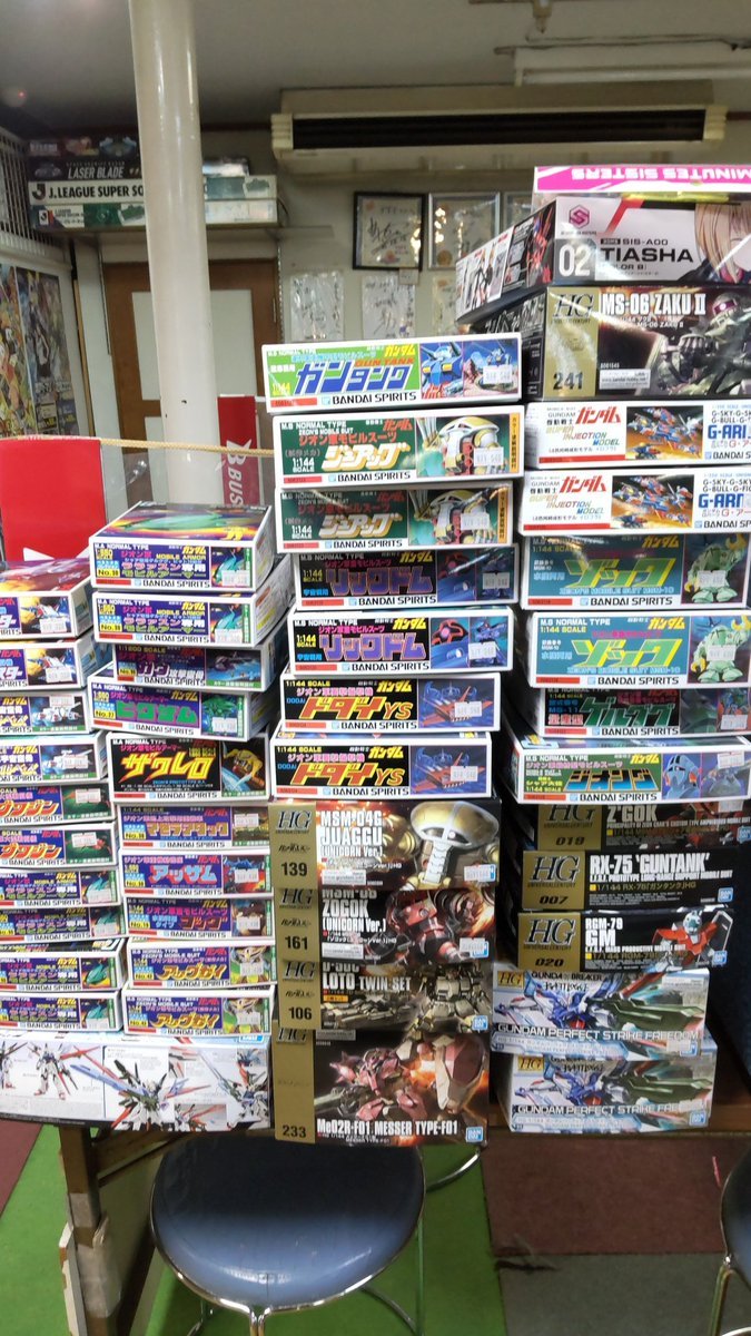 おもちゃの平野にガンプラ、じわじわと入荷してますよろしくおねがいします [おもちゃの平野【Twitter】]