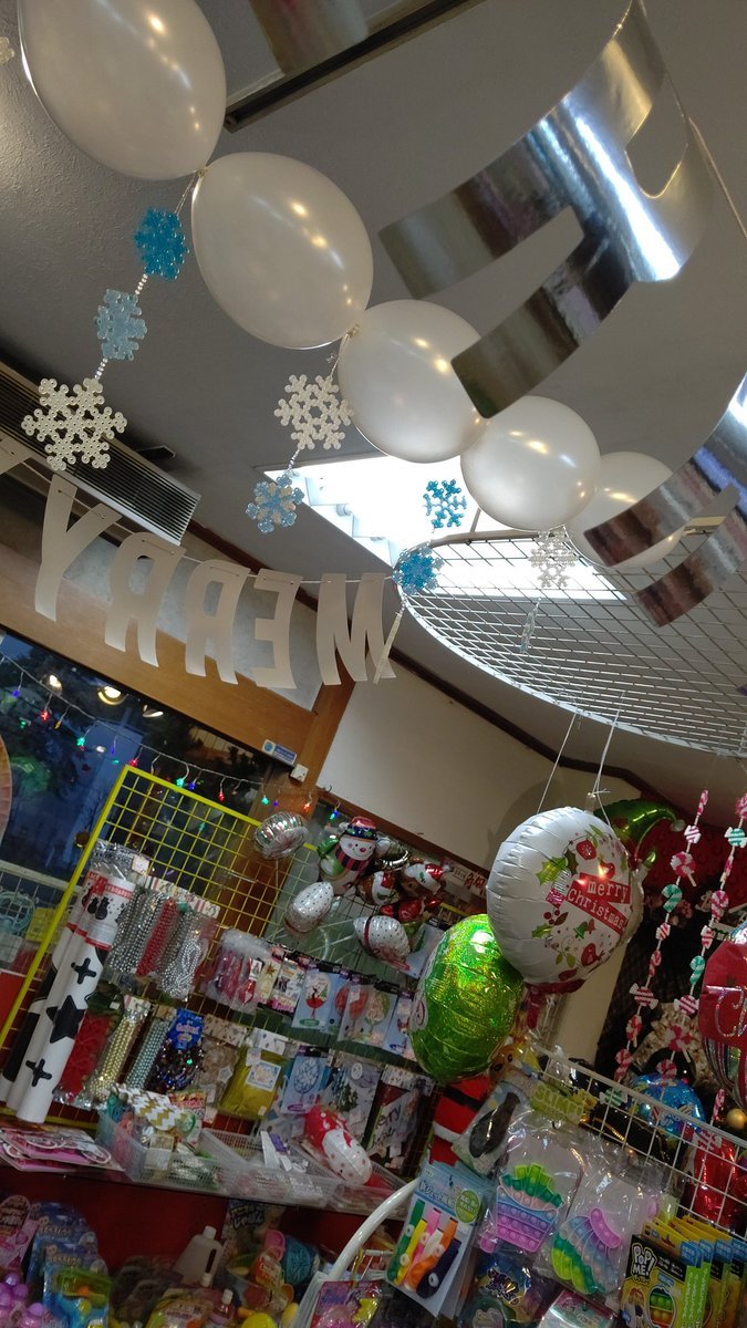 今更だけど、飾りを足してみた！ [おもちゃの平野【Twitter】]