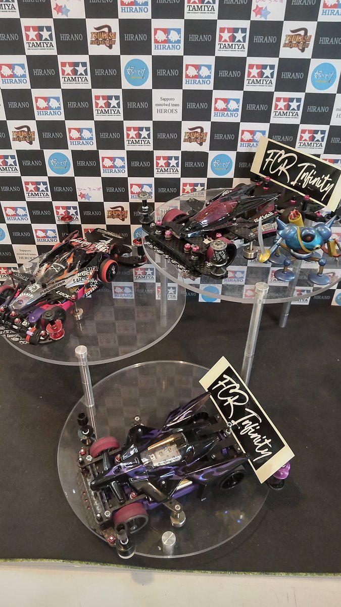 １２月１２日に行いましたおもちゃの平野ミニ四駆大会オープン部門優勝は、右近君です!予選を満点通過３名という、レベルの高いメ... [おもちゃの平野【Twitter】]