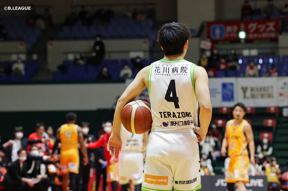 #寺園修斗 選手コメント抜粋今までバスケができていたことが当たり前ではないことに隔離期間を経て改めて気づきました。またバスケが... [レバンガ北海道【Twitter】]