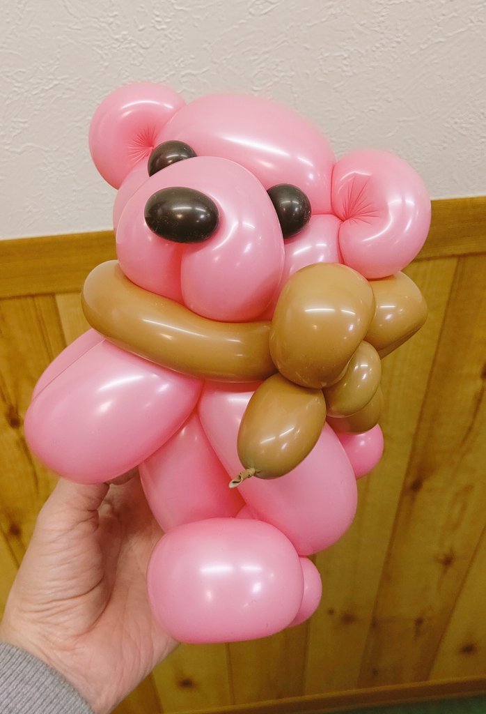 バルーンアートでチョコくま🍫🧸ストロベリー・ホワイト・カカオ#バルーンアート #おもちゃの平野 [おもちゃの平野【Twitter】]