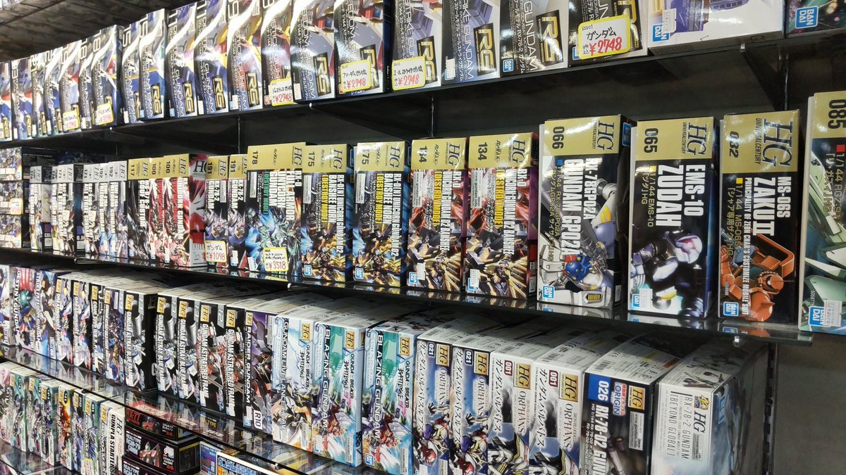 おもちゃの平野では、少しづつガンプラの在庫が復活してきました。頑張れ!バンダイ！ [おもちゃの平野【Twitter】]