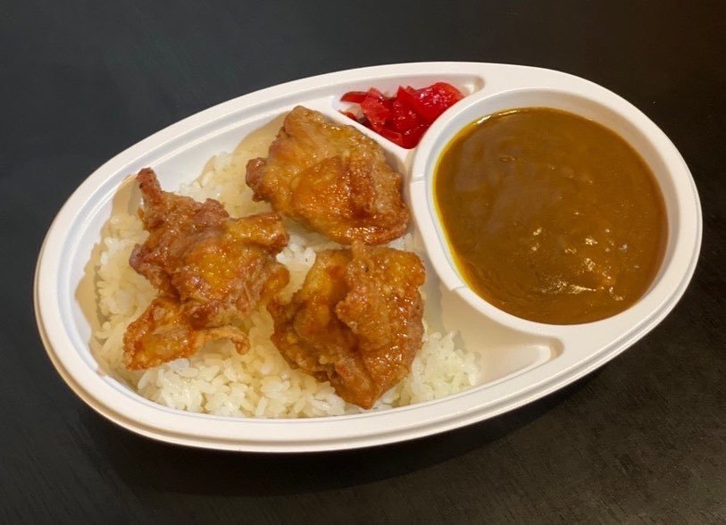 本日の夜ごはんに銀波露手稲店のざんぎカレーをおすすめします😎✨大人も子供も大好きなカレーと銀波露手稲店限定ざんぎが一緒になっ... [らぁめん銀波露 札幌手稲店【Twitter】]