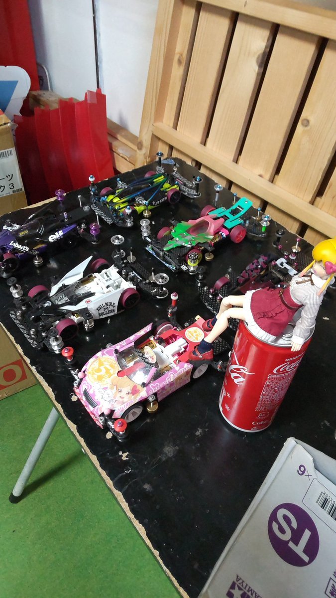 おもちゃの平野ミニ四駆大会オープン部門準決勝始めまーす（笑） [おもちゃの平野【Twitter】]