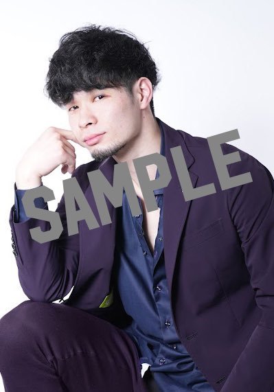 レバブーの皆さま、こんばんは。来週末 滋賀戦の #選手ごひいきセット のサイン入り生写真、爆イケですよ😎😎✨購入締め切りは【本日23..... [レバンガ北海道【Twitter】]