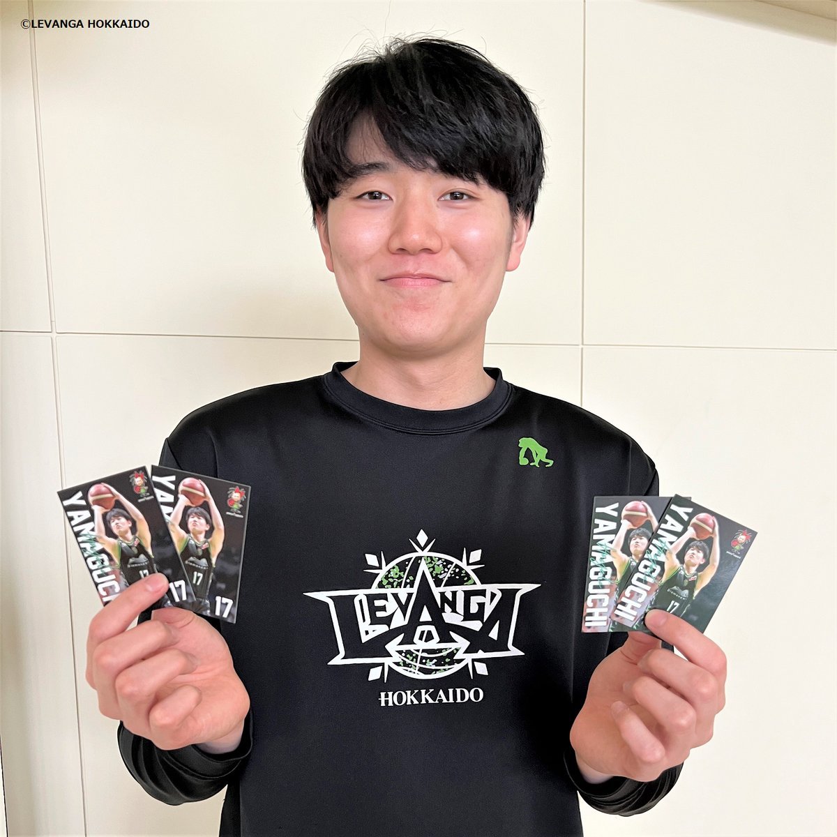 \『TEAM LEVANGA ドリーム基金』/今節も #北海きたえーる 会場で募金活動を実施！100円以上募金をいただいた方に🙏💚毎節異... [レバンガ北海道【Twitter】]