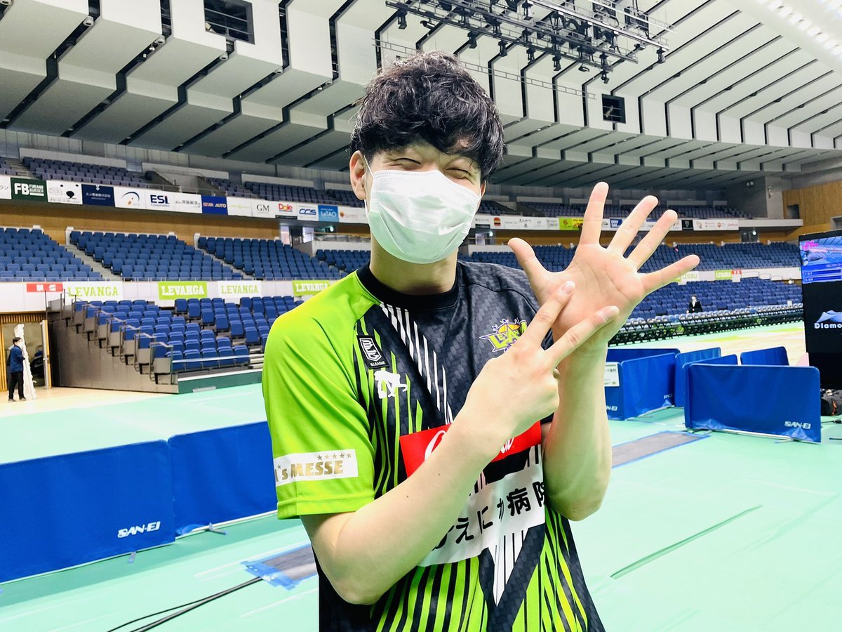 『苦しい時期がすごく長かったので、チームに貢献できてよかったです』と、ほっとしたように語った #中野司 選手。25得点,3P7本はい... [レバンガ北海道【Twitter】]