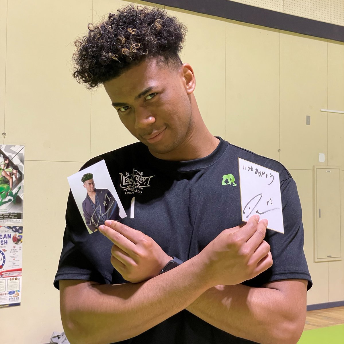 レバブーの皆さま📣☀#選手ごひいきセット のサイン入り生写真…なんと！最終戦の富山戦も 爆イケです😎😎✨購入締め切りは【29日(金)2... [レバンガ北海道【Twitter】]