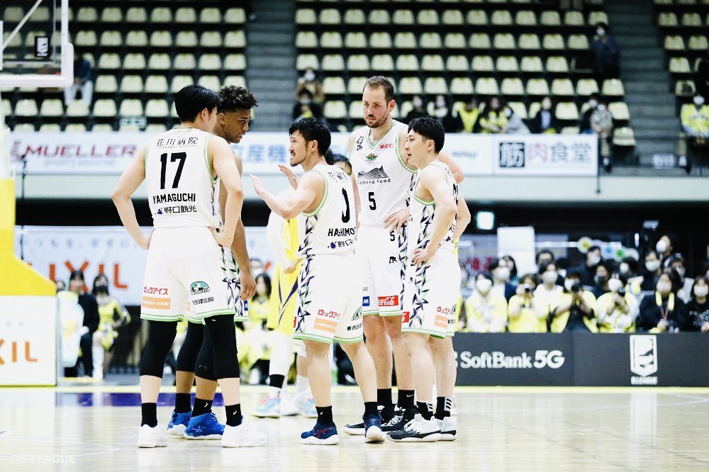 GAME DAY今季あと4試合。苦境に立たされても,決して諦めずに闘う姿が誰かの明日の頑張る力になると信じて。応援の力を感じて闘... [レバンガ北海道【Twitter】]