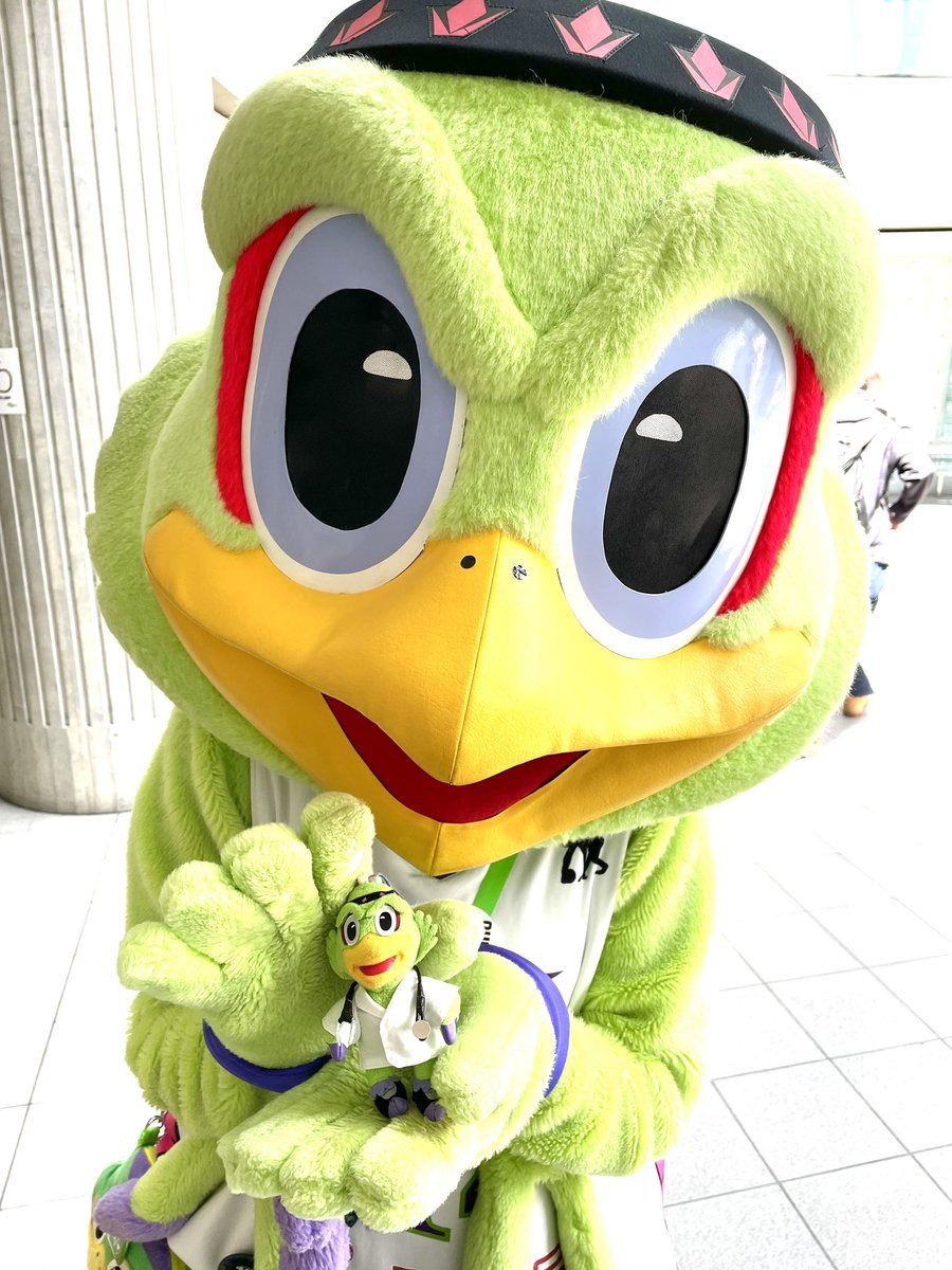 🚪ぜひお早めにご来場くださいませ🤗本日の試合開始は14時05分。試合開始1時間前頃は、当日券売場、チケット引換ブース等がかなり混... [レバンガ北海道【Twitter】]