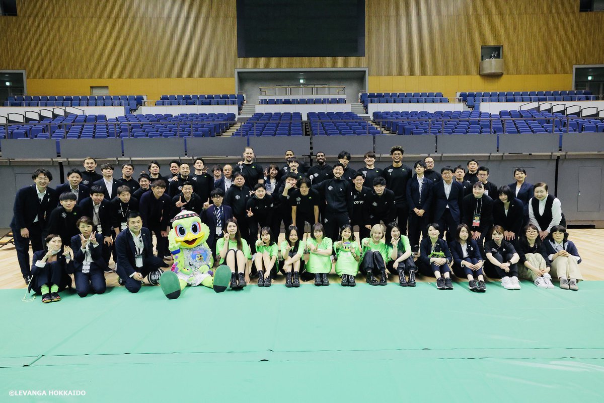 Special thanks＆See you soon!5/8のホームゲームをもちまして #レバンガ北海道 の今シーズンの戦いは終了しました... [レバンガ北海道【Twitter】]