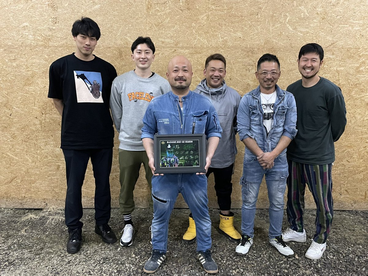 ⛹️‍♂️シーズン終了のご挨拶🙏オフィシャルパートナーである #北海道浜中町 #鈴久名牧場様はじめ3牧場 の皆様に2021-22シーズン終... [レバンガ北海道【Twitter】]