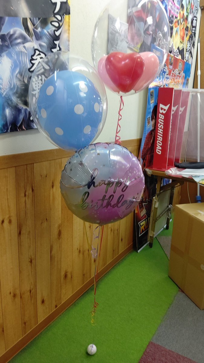 今日はバルーンセミナーを受けました🎈 材料があって作るだけでもたのしいし、プロの方の技を聴けるのはお得だなぁと。楽しかった✨ [おもちゃの平野【Twitter】]