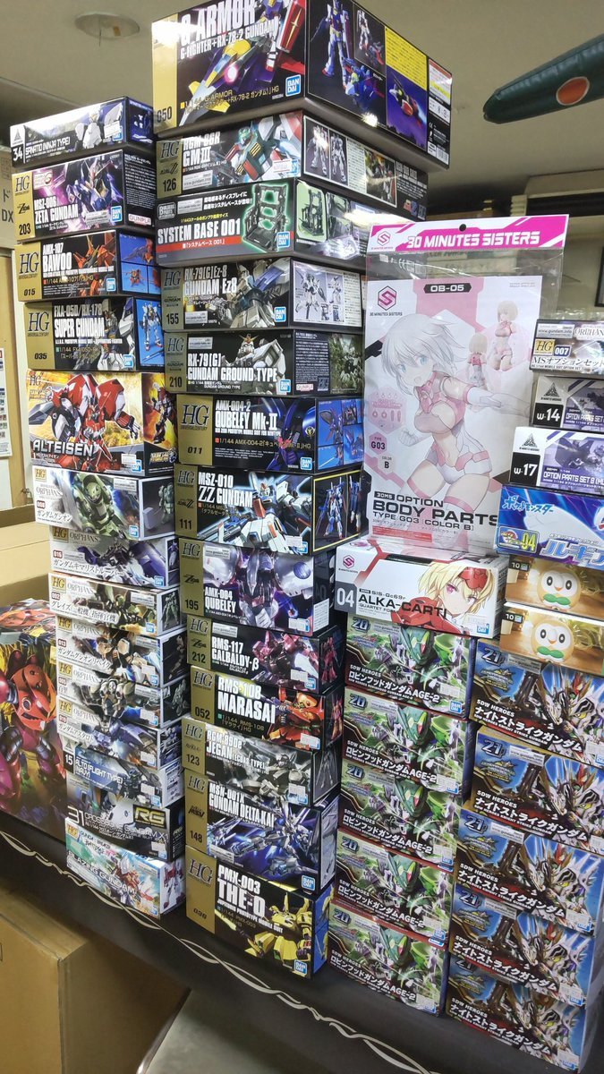 おもちゃの平野では、明日の新作プラモデルの用意と再入荷プラモデルの品出し準備中今週は久しぶりに大量入荷しましたね、個人的... [おもちゃの平野【Twitter】]