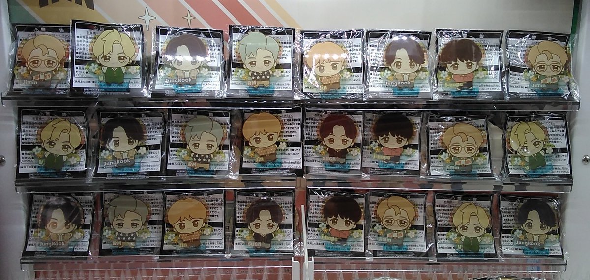 Tiny TAN のアクリルバッジが入荷しました。#TinyTAN [ワンダーシティ札幌 プラボ札幌西町店【Twitter】]