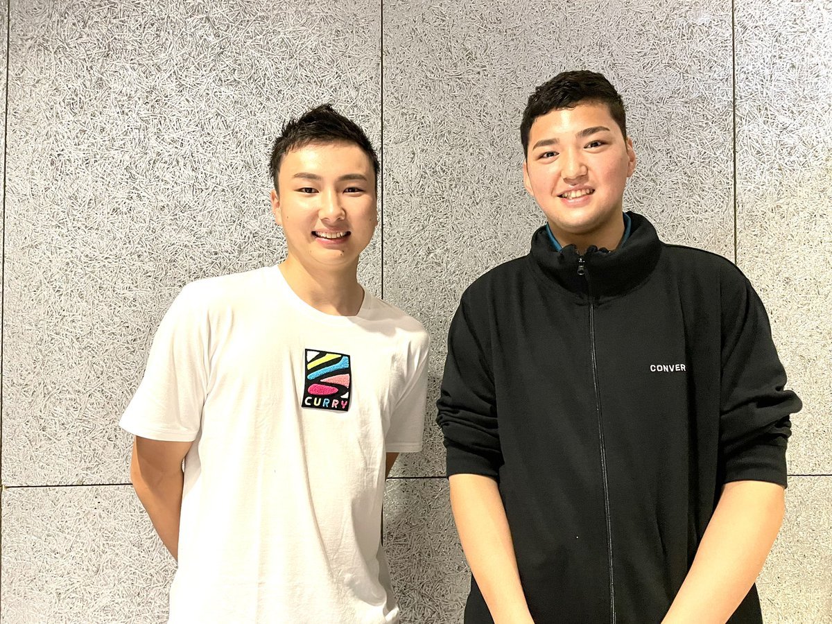 TAILGATE PARTY②無事に出番を終えた後に、3×3バスケットボール男子日本代表の #富永啓生 選手と記念撮影させていただきました?... [レバンガ北海道【Twitter】]