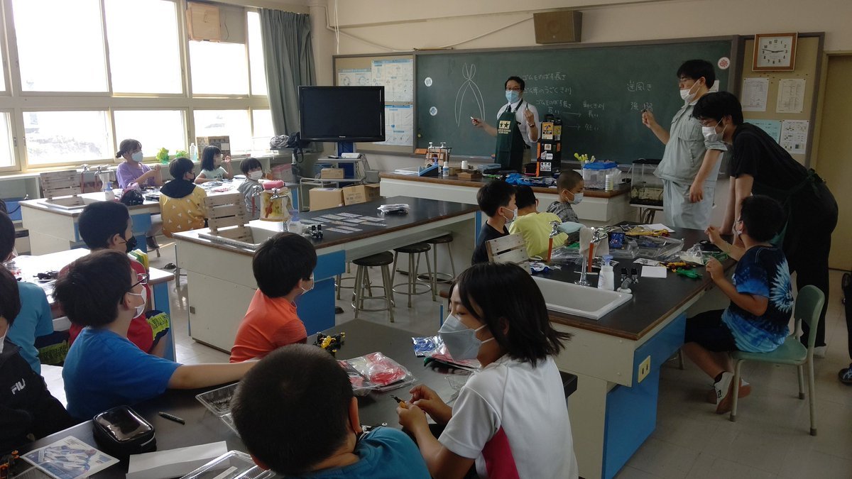 ニッパーの説明！ケガをしないようにしっかり説明します。#ミニ四駆教室 #おもちゃの平野 [おもちゃの平野【Twitter】]