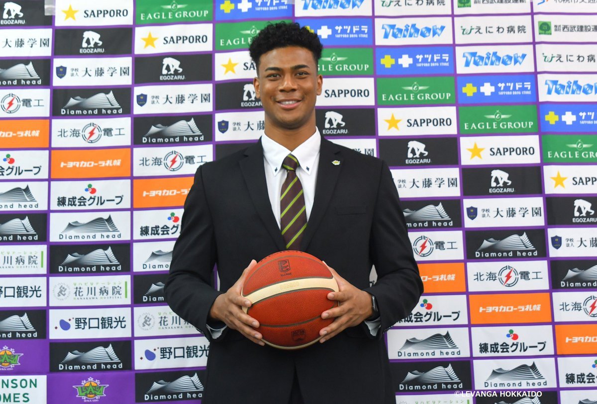 本日 #ナナーダニエル弾 選手の2022-23シーズンの契約継続会見を実施いたしました。『冬は寒いですが、北海道のファン,ブースータの... [レバンガ北海道【Twitter】]