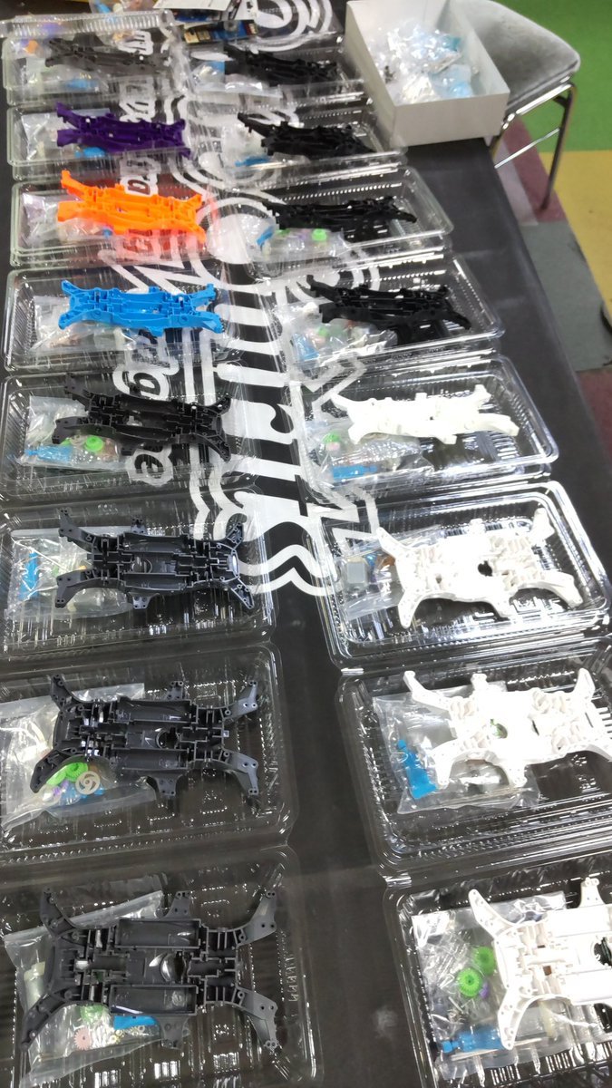 ミニ四駆弁当誠意作成中! [おもちゃの平野【Twitter】]