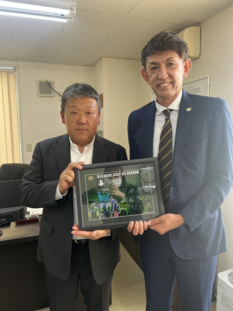 ⛹️‍♂️シーズン終了のご挨拶🙏サポートシップパートナーである #新立大一興業株式会社 様へ2021-22シーズン終了のご挨拶訪問をさせて... [レバンガ北海道【Twitter】]