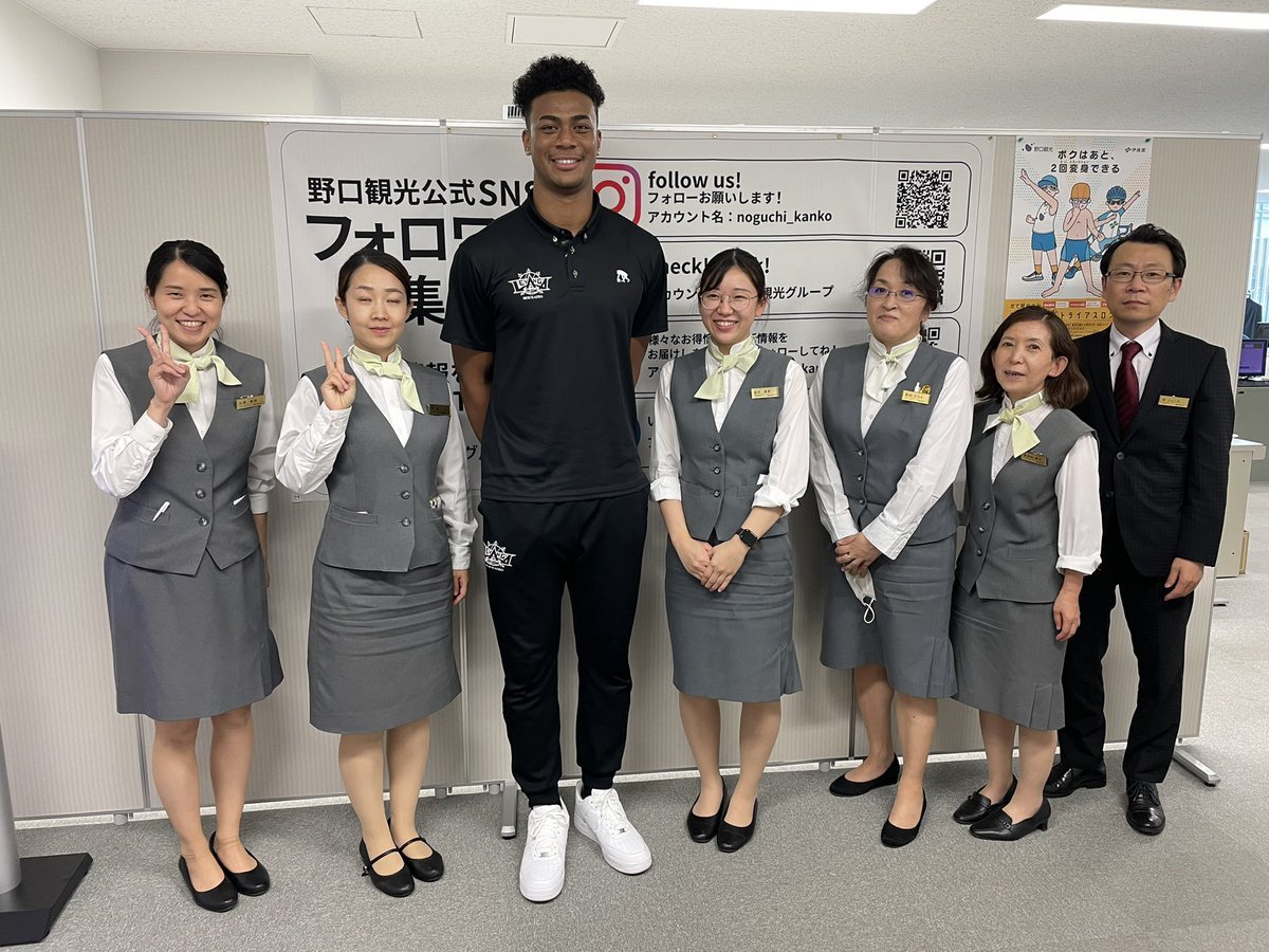 撮影の合間で、先日 #洞爺湖温泉 #湖畔亭 トークイベントでお世話になった #野口観光 様へご挨拶にお伺いしました！スタッフの皆様と... [レバンガ北海道【Twitter】]