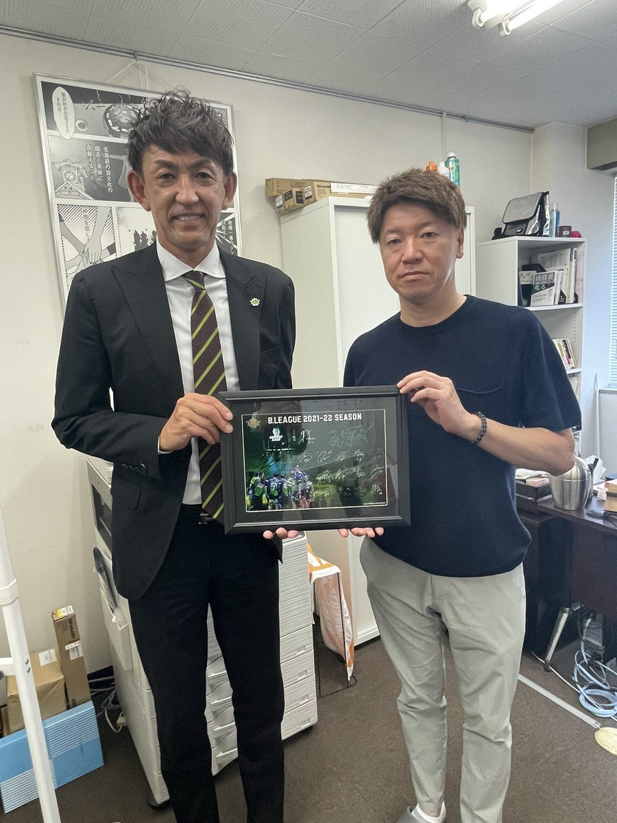 ⛹️‍♂️2021-22シーズン終了と新シーズンご支援のご挨拶🙏オフィシャルパートナーである #夜空のジンギスカン 様へご挨拶訪問をさせて... [レバンガ北海道【Twitter】]