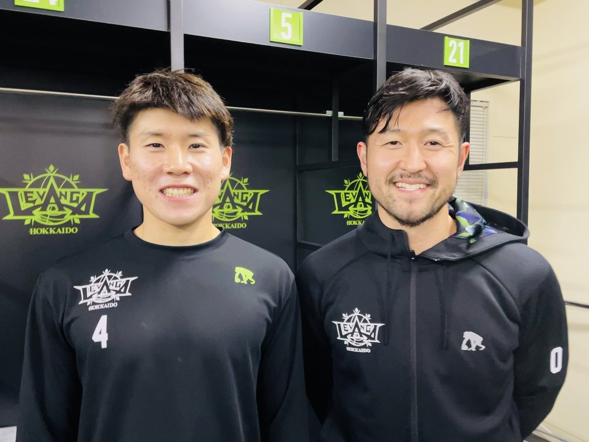 キャプテンと副キャプテンは、昨晩のラモス選手のプレーを見たそうです。めっちゃいい選手や…✨チームのために動ける選手で、きっと... [レバンガ北海道【Twitter】]