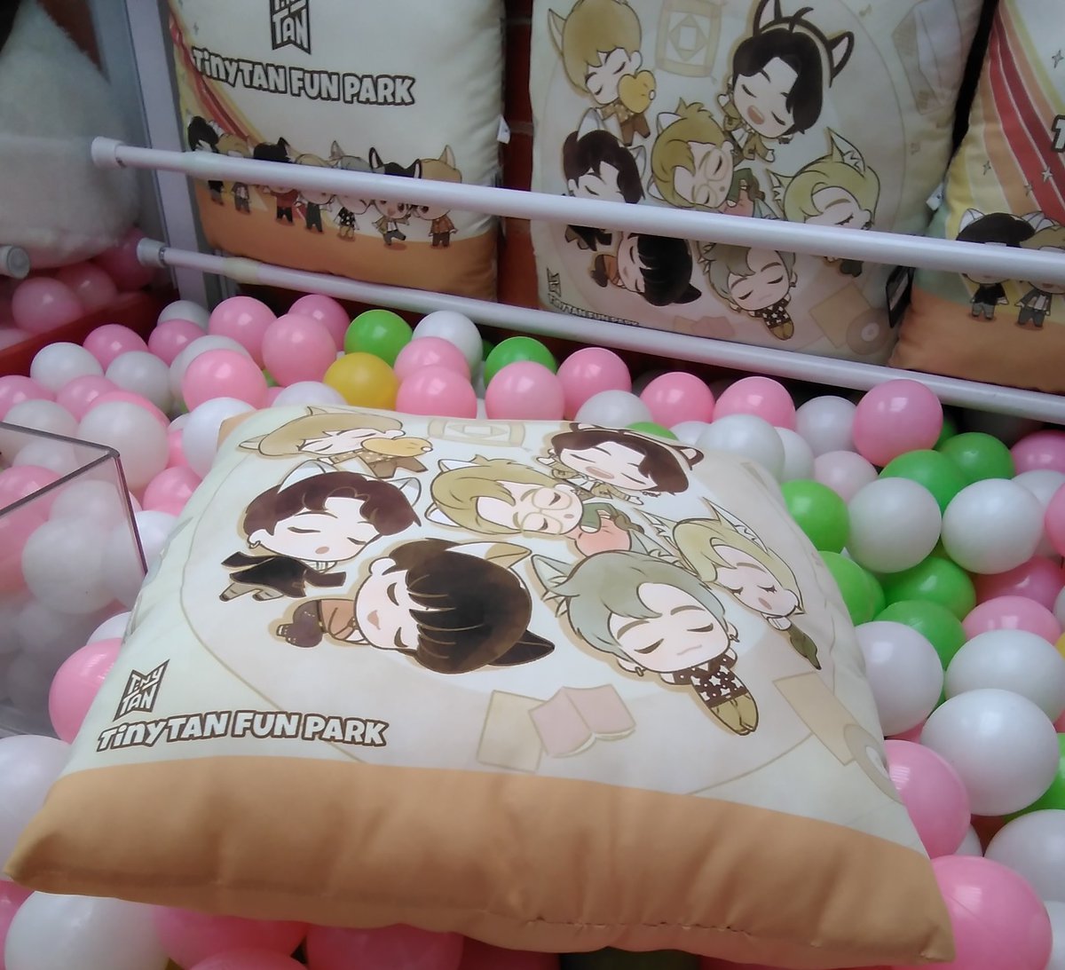 TinyTAN Dynamite プリントクッションTinyTANFUNPARKStyle が入荷致しました！#TinyTAN [ワンダーシティ札幌 プラボ札幌西町店【Twitter】]