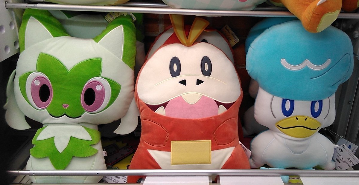 ポケットモンスターのぬいぐるみクッションが入荷しました#ポケモン #ニャオハ #ホゲータ #クワッス [ワンダーシティ札幌 プラボ札幌西町店【Twitter】]